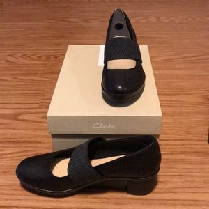 Clarks Pola River black wedge 6.5 NWT